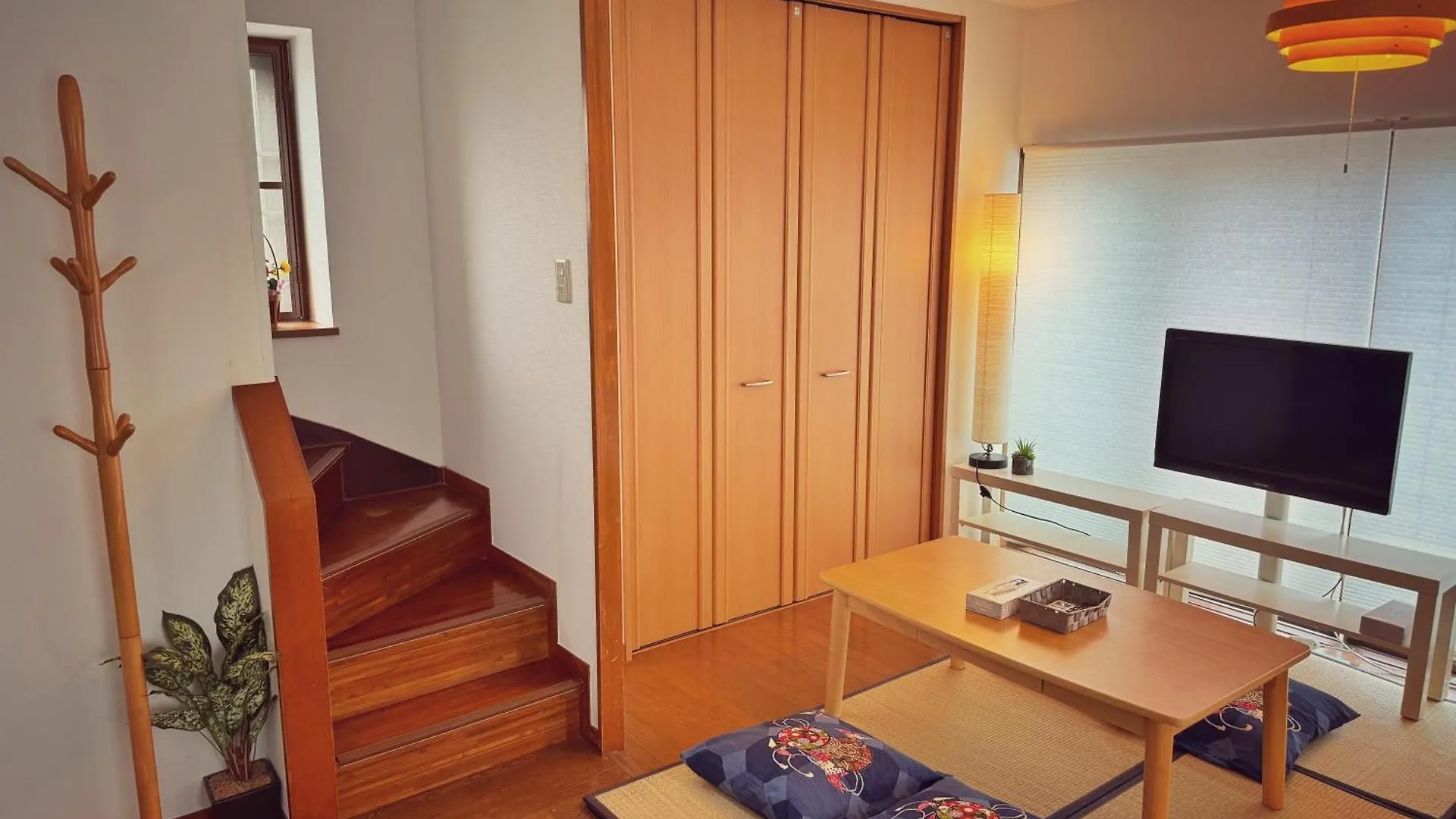 Uhome Ueno Hotel Tōkyō 0*,