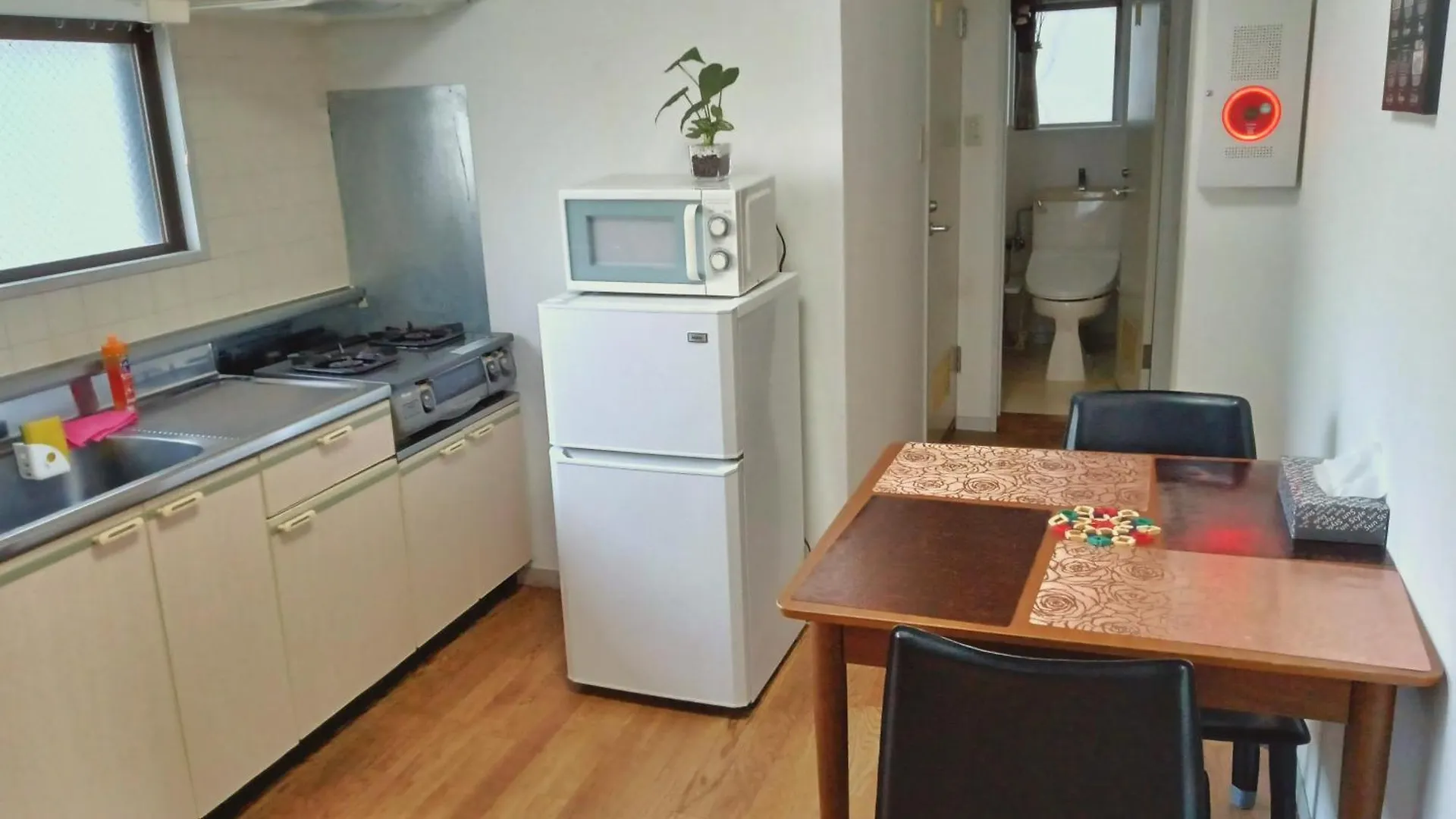 Uhome Ueno Hotel Tokio 0*,  Japón